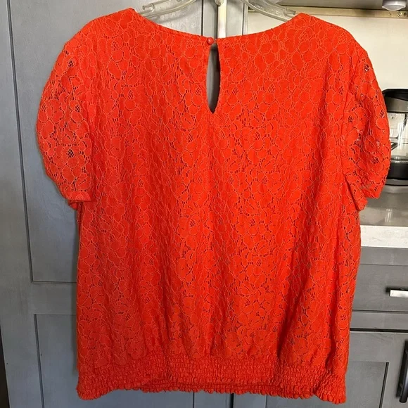 Top - Picture 2 of 6